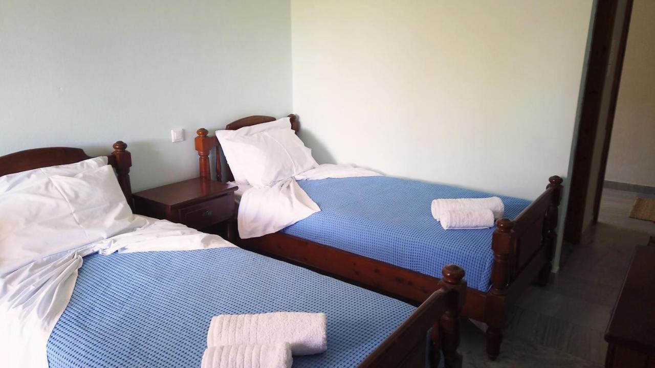 Fistiki Rooms Agia Marina  Esterno foto