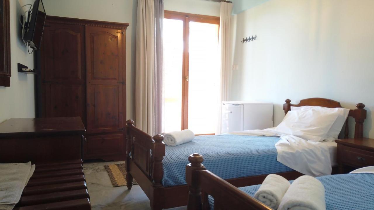 Fistiki Rooms Agia Marina  Esterno foto