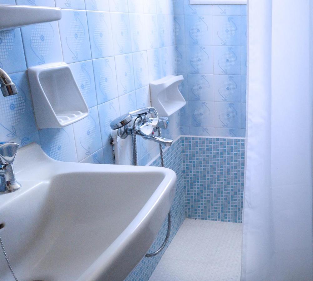 Fistiki Rooms Agia Marina  Esterno foto