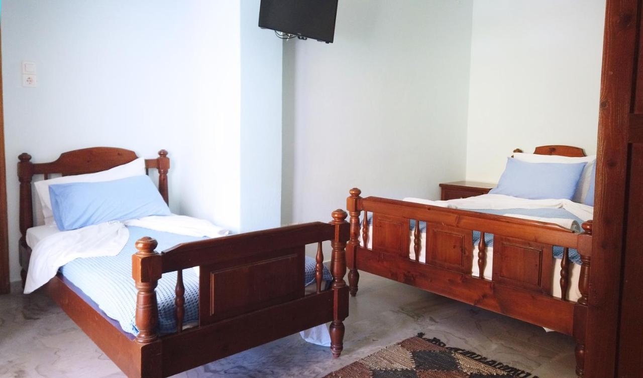 Fistiki Rooms Agia Marina  Esterno foto