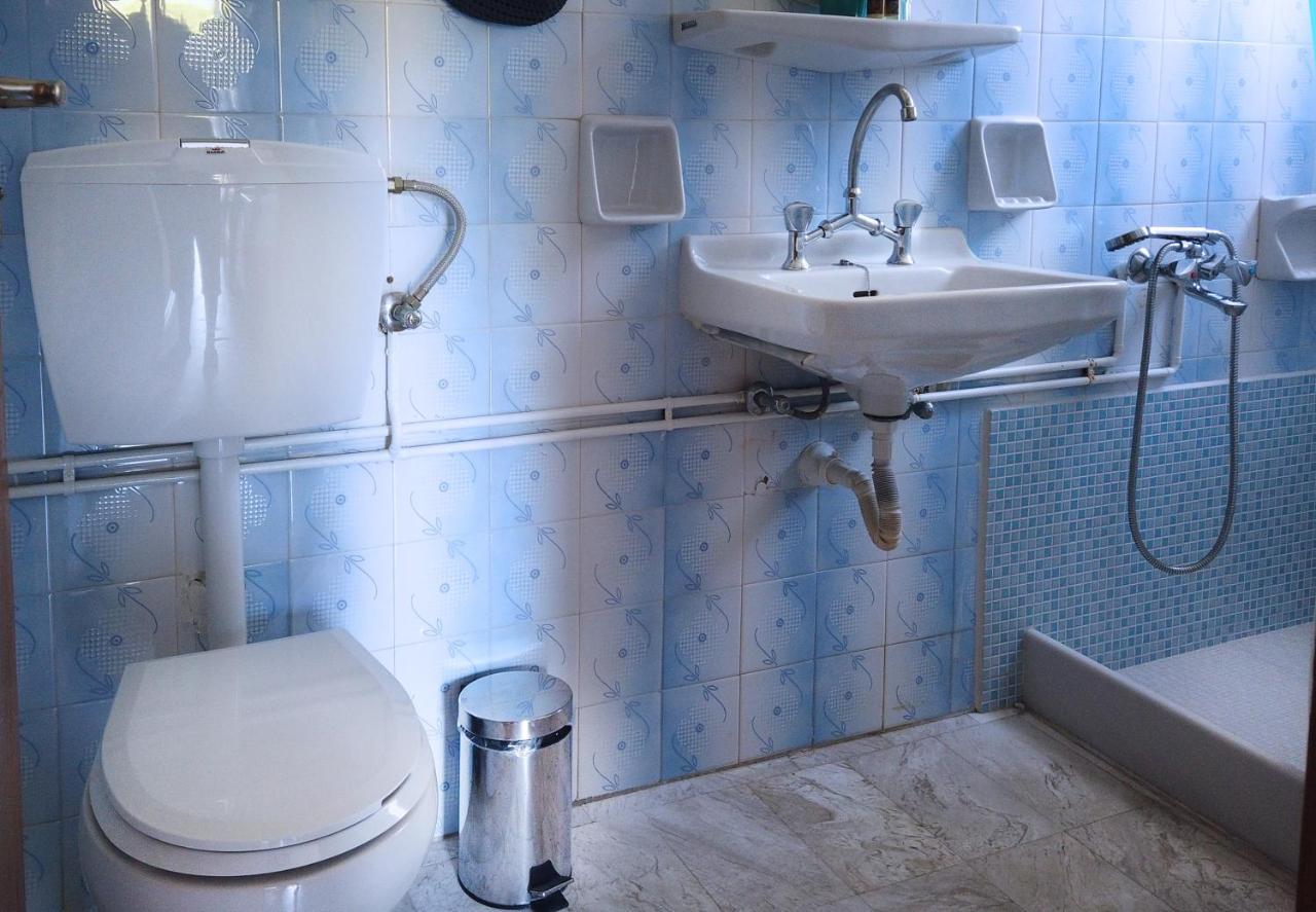 Fistiki Rooms Agia Marina  Esterno foto